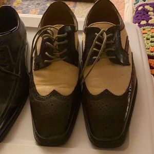 Beige and dark green men dress shoes